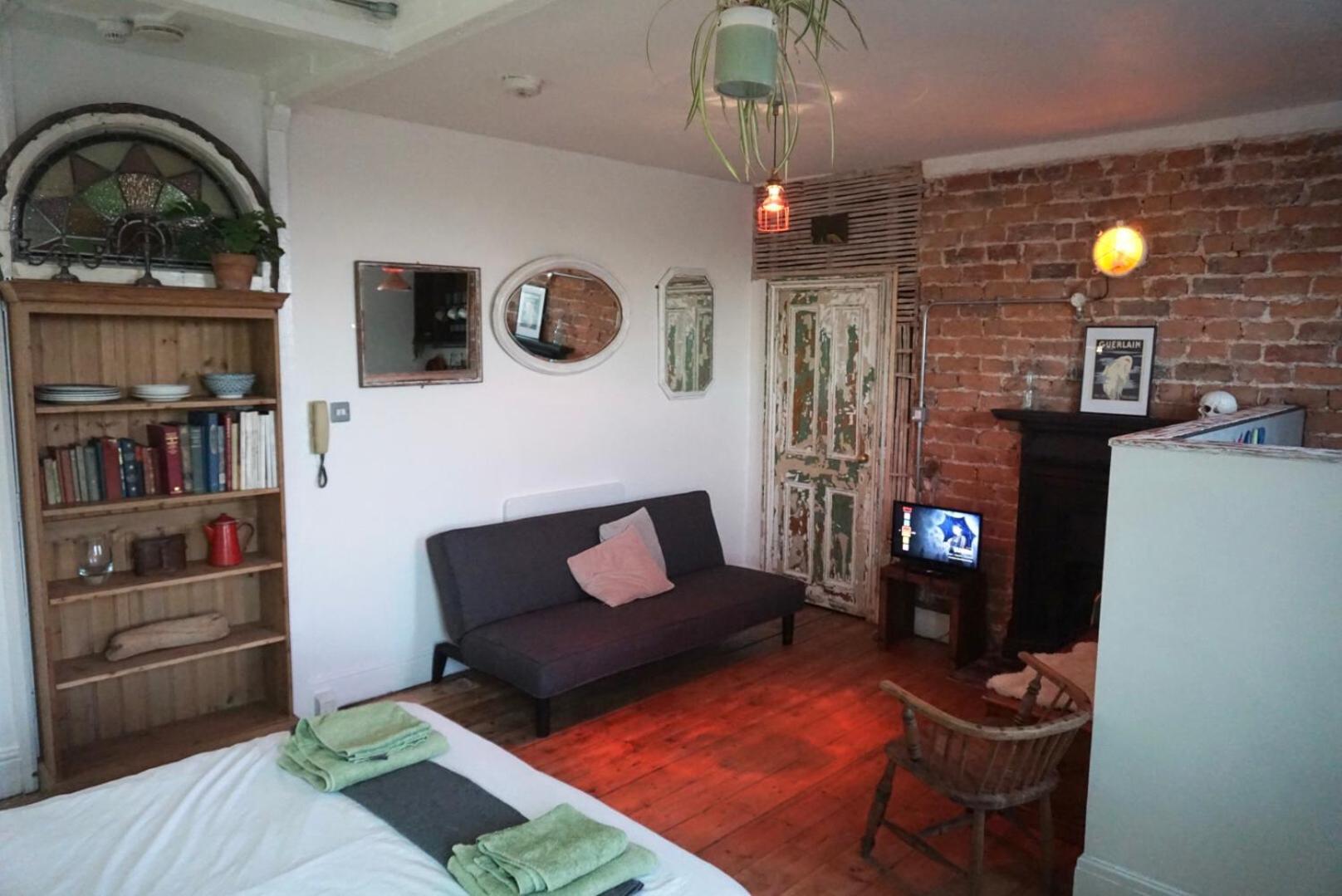 New! Castle View Studio Apartment Σκάρμπορο Εξωτερικό φωτογραφία